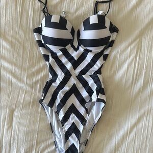 SHEIN Black and White Striped One Piece Swimsuit